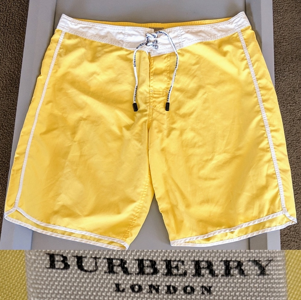 BURBERRY SWIM SHORT